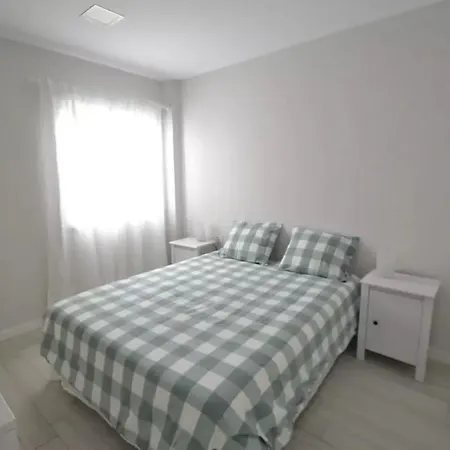 105831 - In Tenerife, 2 Bedrooms Santa Cruz de Tenerife